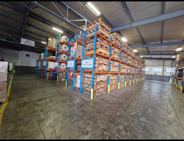 1,200M² FACTORY TO LET IN JET PARK